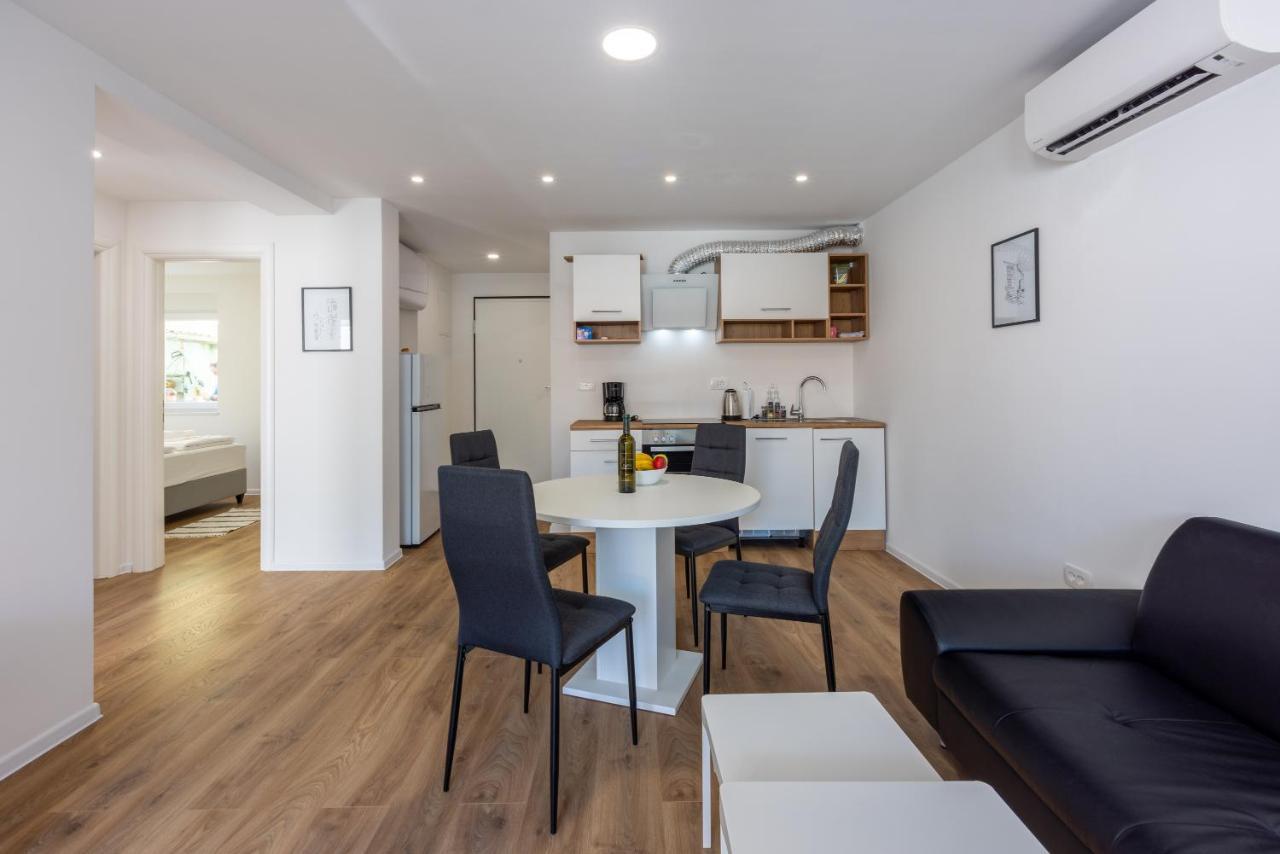 Luxury Apartments Lovorka 1 & 2**** 塞尔瑟 外观 照片